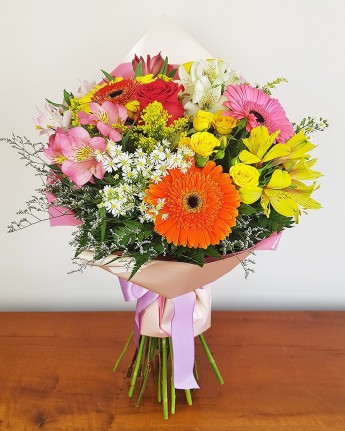 Buquê de flores mistas Carinho em Forma de Flor
