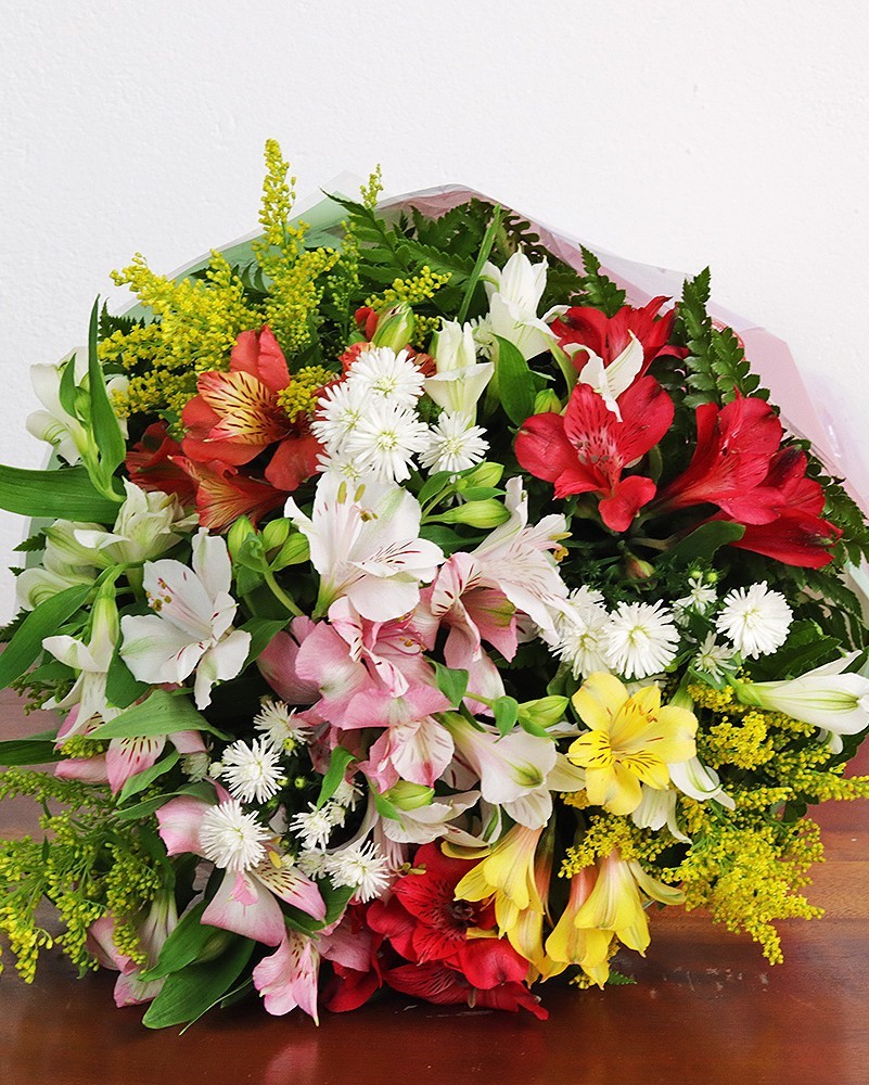 Buquê de flores - Maestria de Alstroemérias