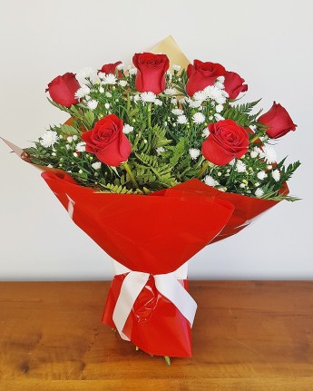 Buquê de 8 Rosas Vermelhas