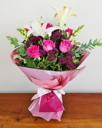 Buquê de Rosas e Lírios - Especial Para Ela