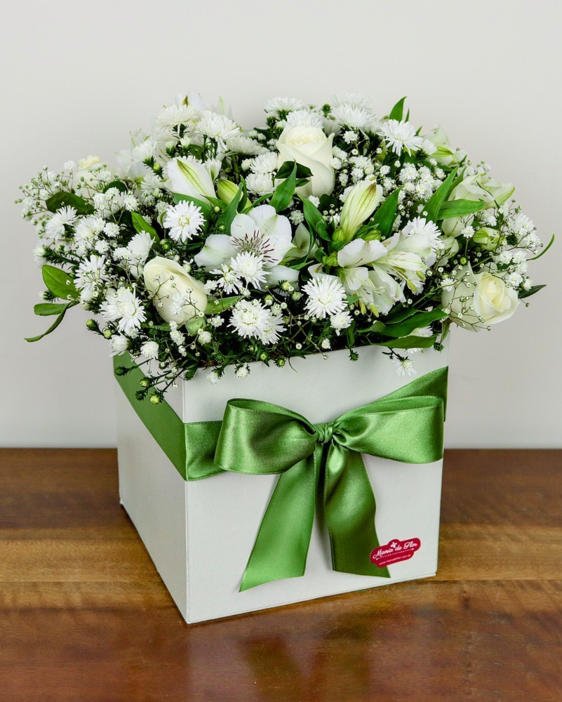 Arranjo com Flores Brancas Elegance